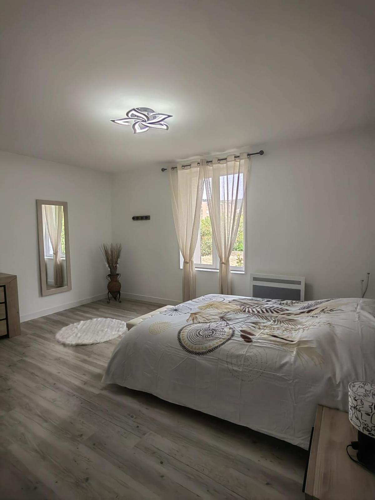 Bel Appartement Bord Du Rhone فالنسيا المظهر الخارجي الصورة