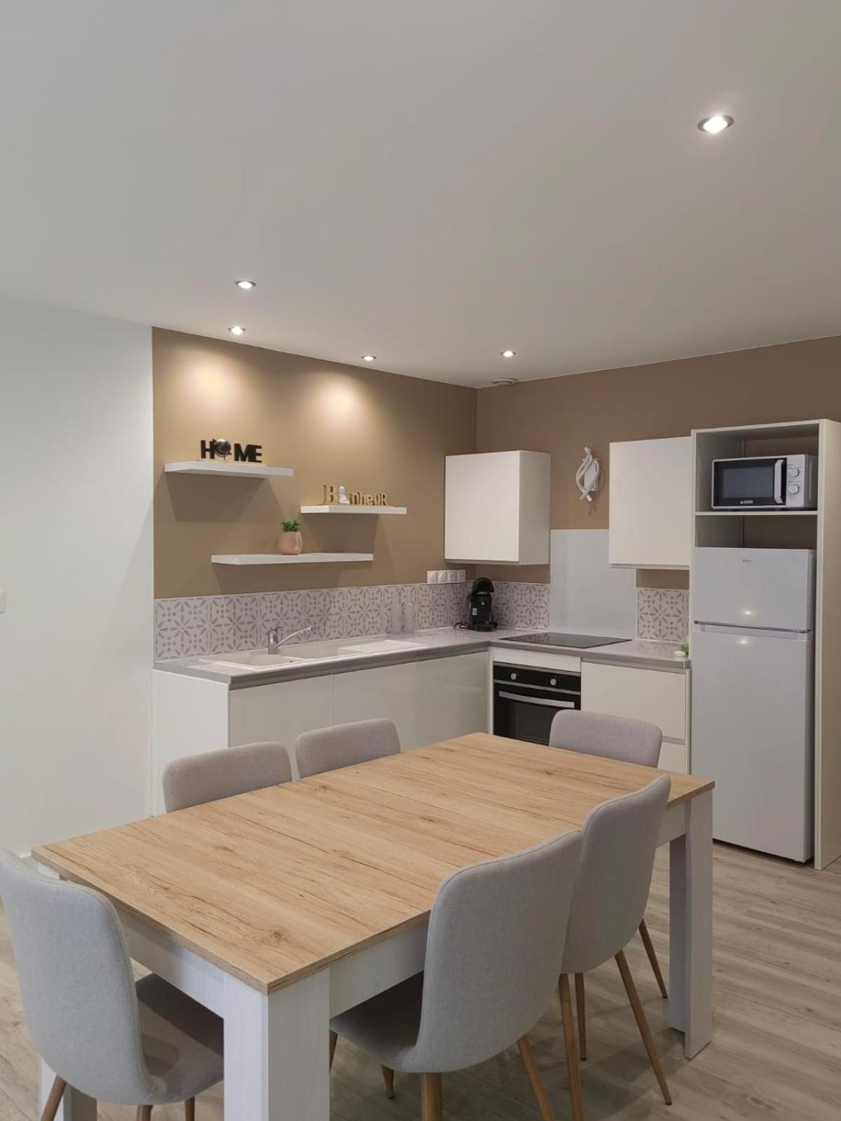Bel Appartement Bord Du Rhone فالنسيا المظهر الخارجي الصورة